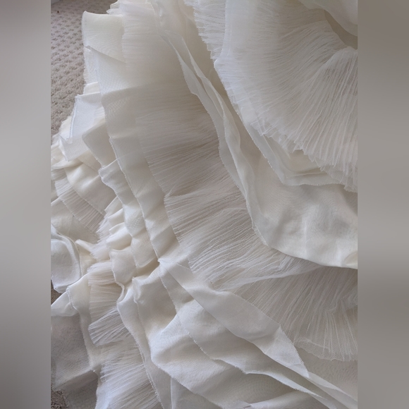 NWOT 💯 Silk Ivory Wedding Gown Street 6 $7k - Picture 10 of 12